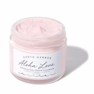 Earth Harbor Aloha Love Cleanser